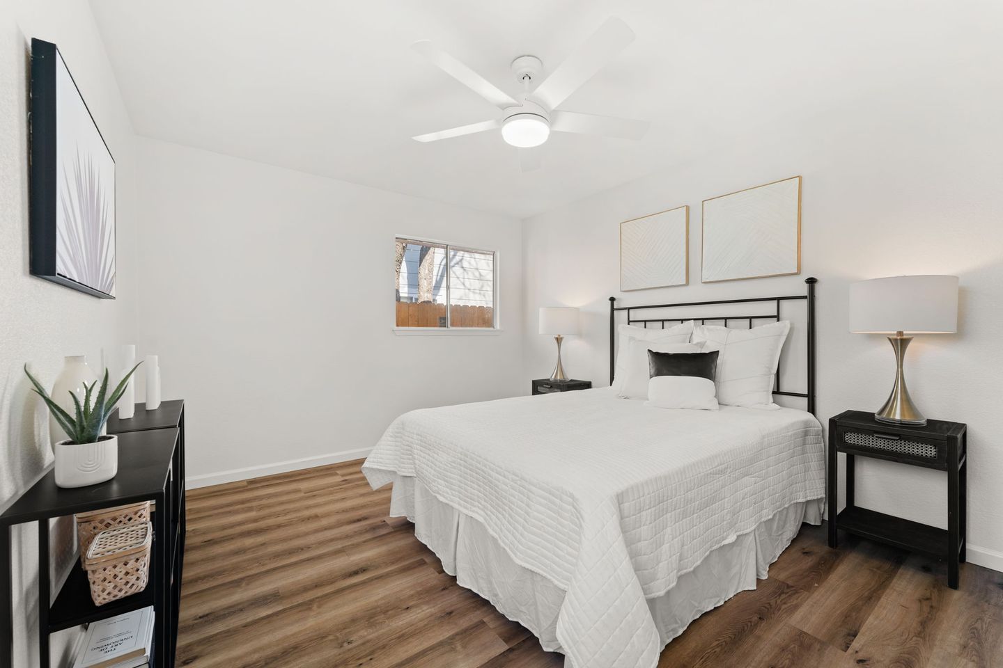 13-web-or-mls-2705-ashdale-dr-(17-of-26).jpg