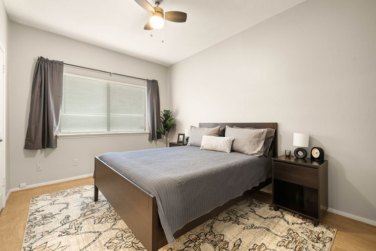 13-web-or-mls-3840-far-w-blvd-221-kcp-032725---3.jpg