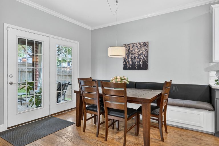 13-web-or-mls-408-kissing-oak-dr-(13-of-39).jpg