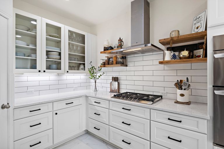 13-web-or-mls-412-alsatian-ln-kcp-043024---184.jpg