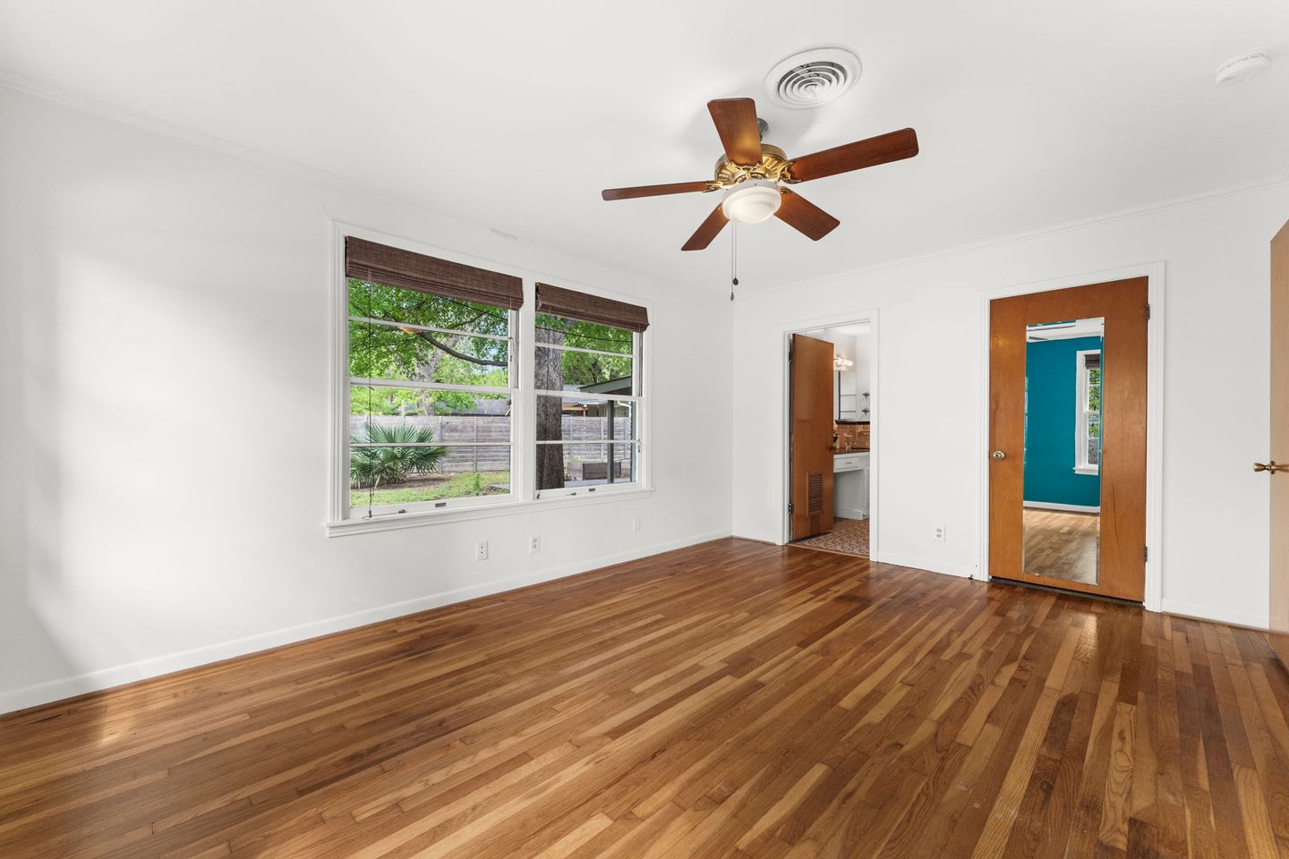 13-web-or-mls-4330-parkwood-rd-23.jpg