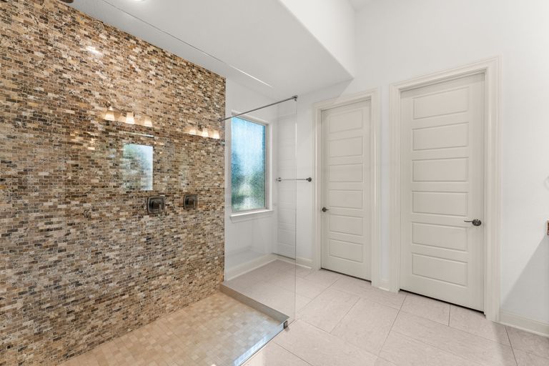 13-web-or-mls-4900-fiore-trail-22-1725474394.jpg