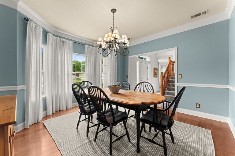 13-web-or-mls-558-peterson-ln-2.jpg