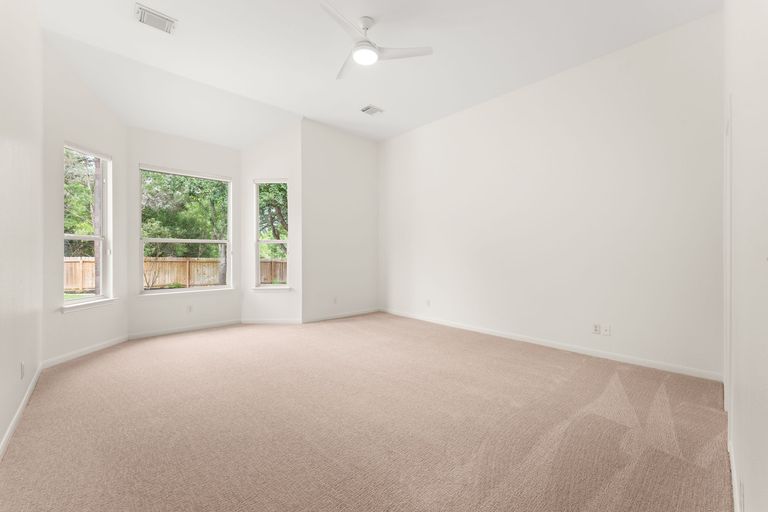 13-web-or-mls-5708-bexley-ct-13.jpg