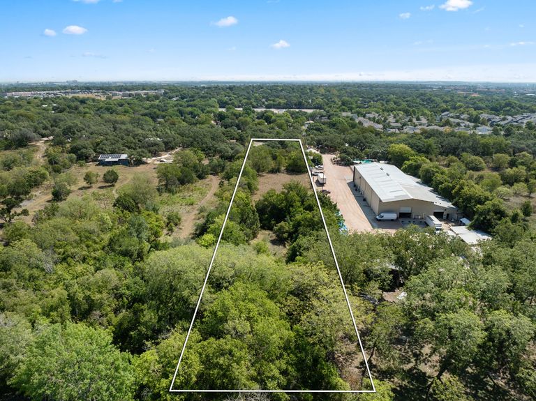 13-web-or-mls-7306-cooper-ln-17.jpg
