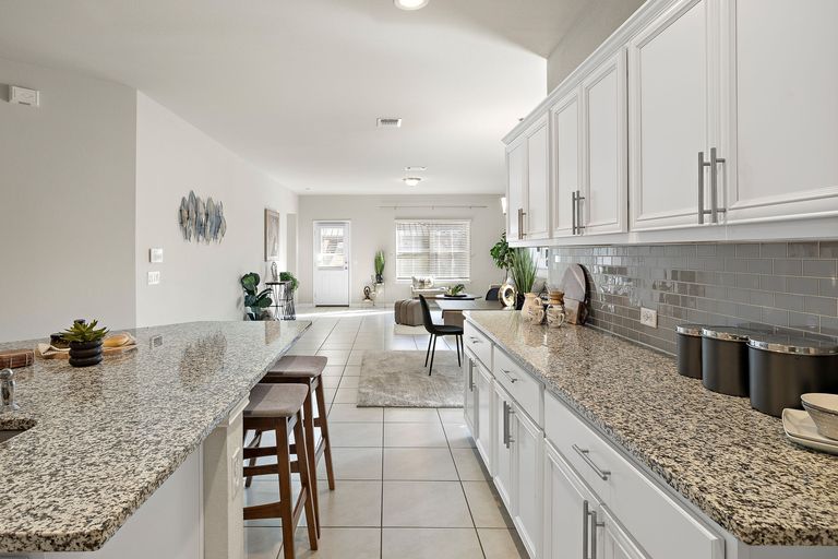 13-web-or-mls-7420-branrust-dr-kcp-010725---129.jpg