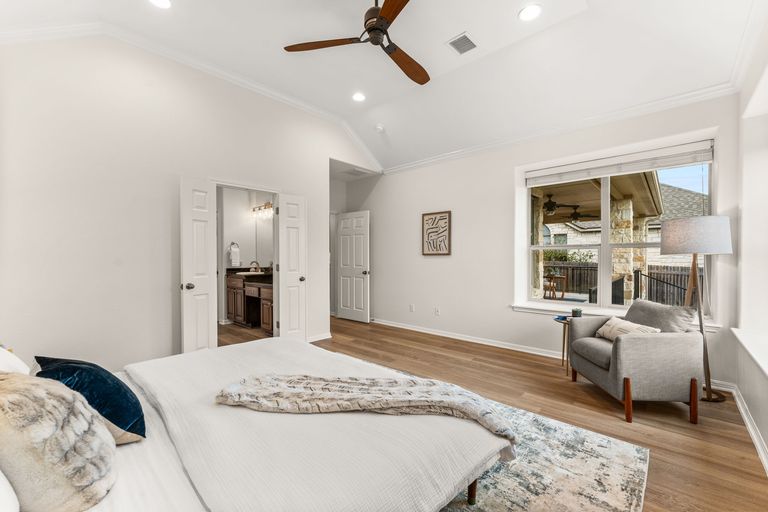 13-web-or-mls-7908-via-verde-dr-(16-of-18).jpg