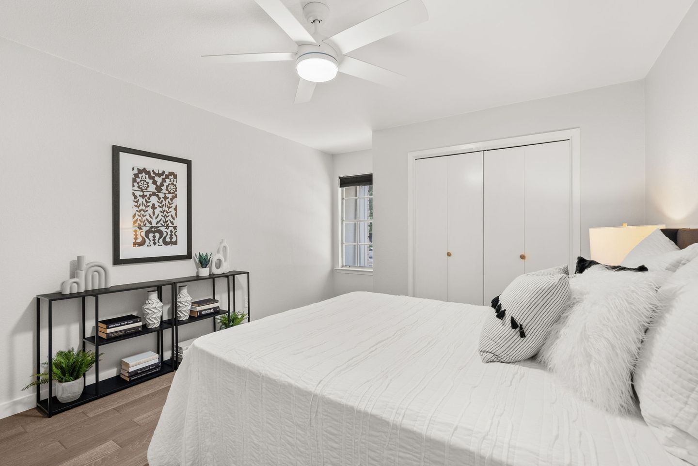 13-web-or-mls-8900-creekmont-cove-(12-of-21).jpg