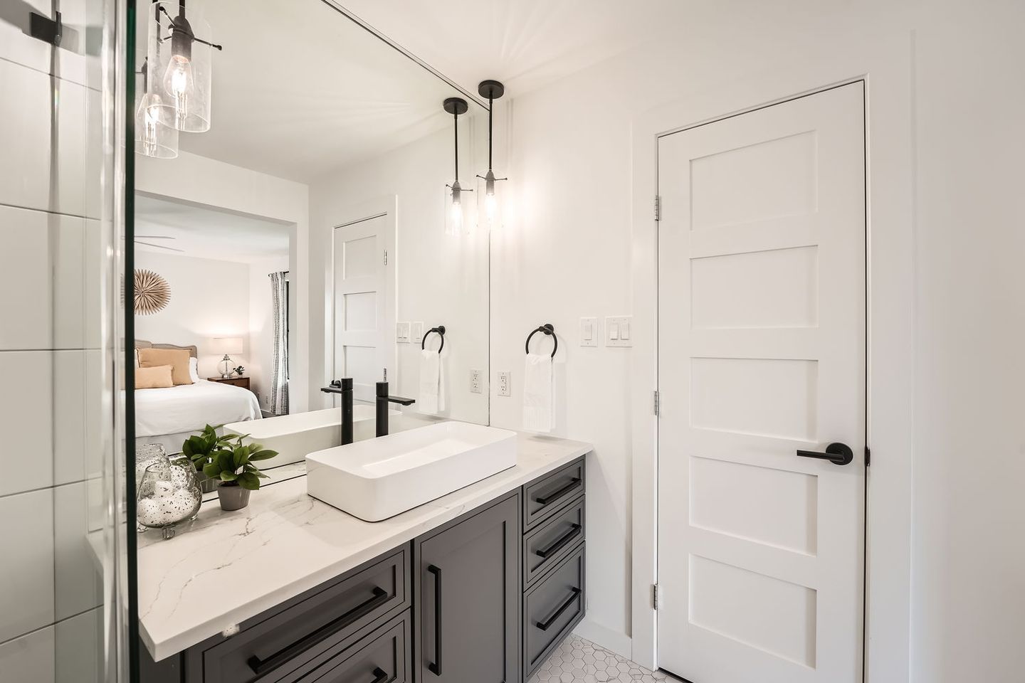 13100-county-line-rd---web-quality---015---22-primary-bathroom.jpg