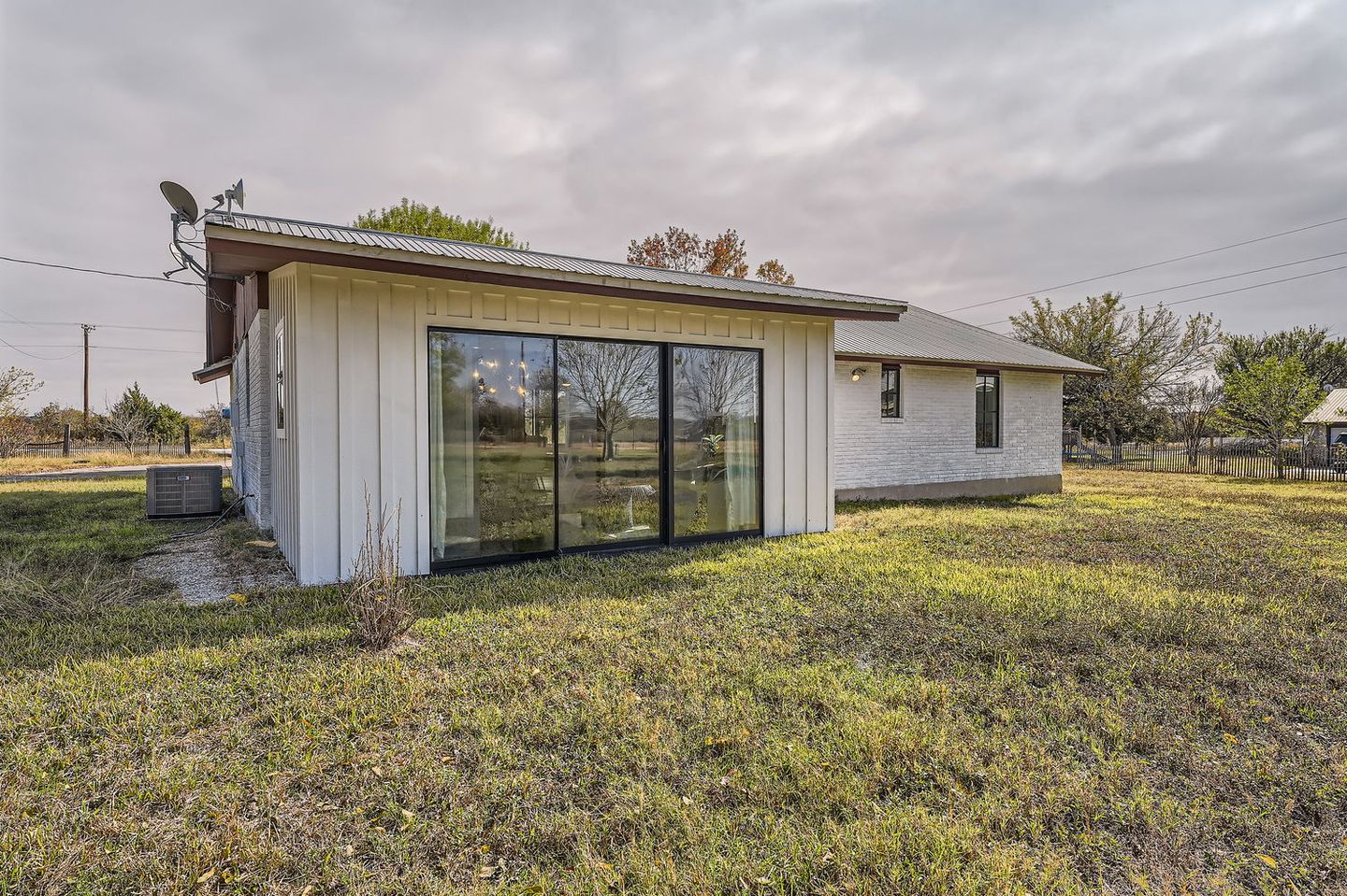 13100-county-line-rd---web-quality---027---38-exterior-rear.jpg