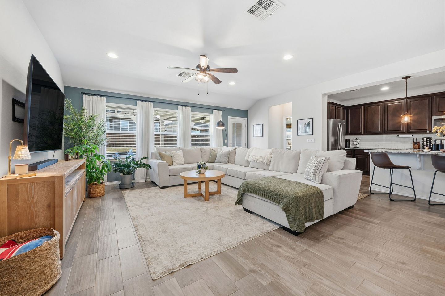 14-sqft-0116.jpg