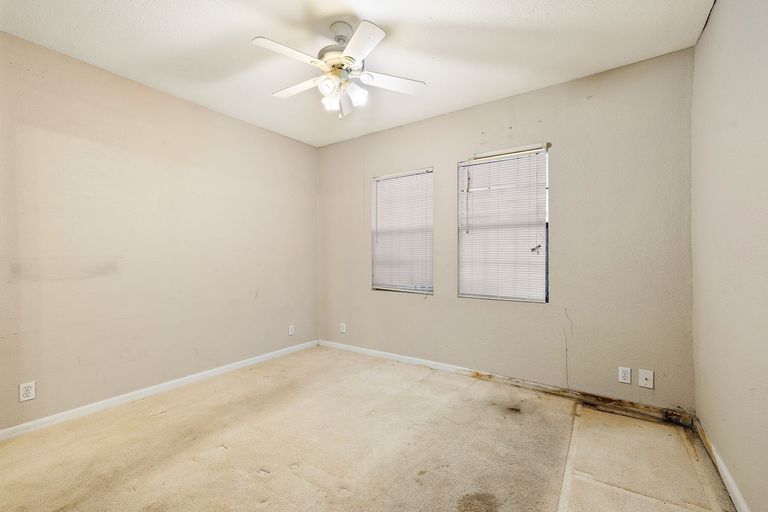 14-web-or-mls-1209-doris-ln-kcp-092524---41.jpg