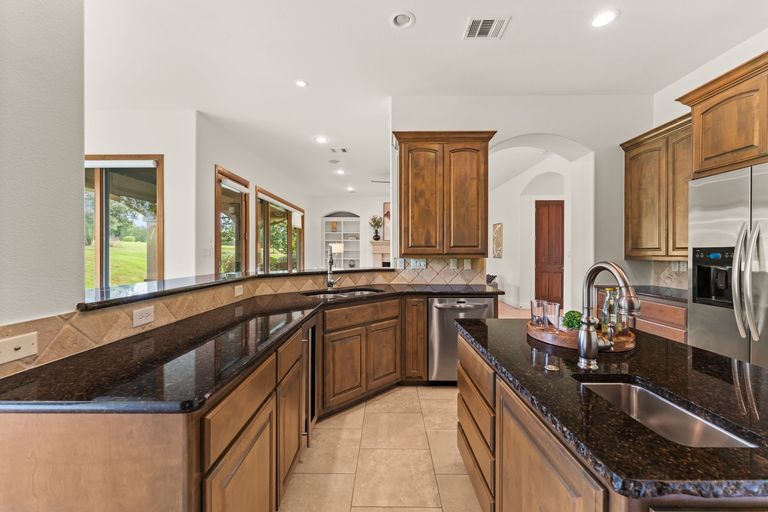 14-web-or-mls-15-borello-drive-31.jpg