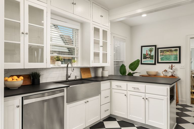 14-web-or-mls-1612-travis-heights-blvd-(15-of-35).jpg