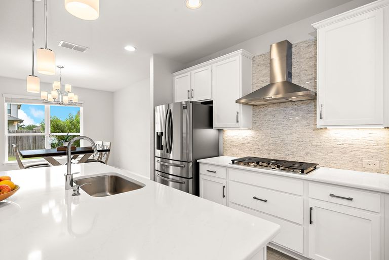 14-web-or-mls-16713-elsinore-ln-kcp-070925---163.jpg