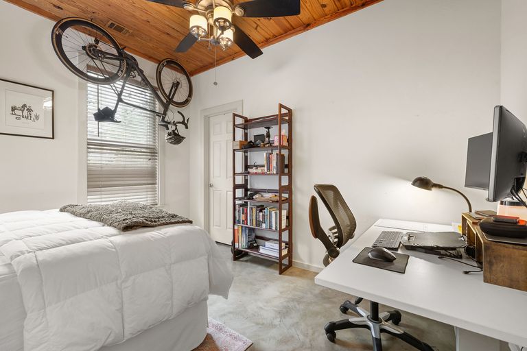 14-web-or-mls-1813-waterston-ave-kcp-022125---4.jpg