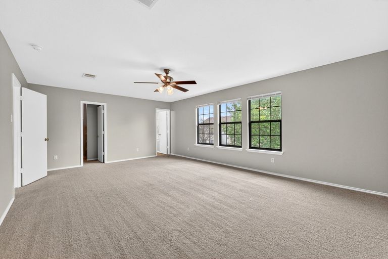 14-web-or-mls-204-lauren-loop-(14-of-27).jpg