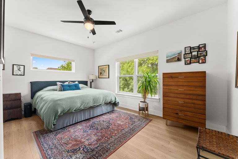 14-web-or-mls-3101-govalle-ave-215-15.jpg
