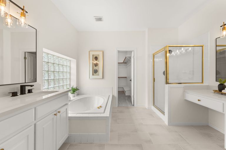 14-web-or-mls-5708-bexley-ct-14.jpg