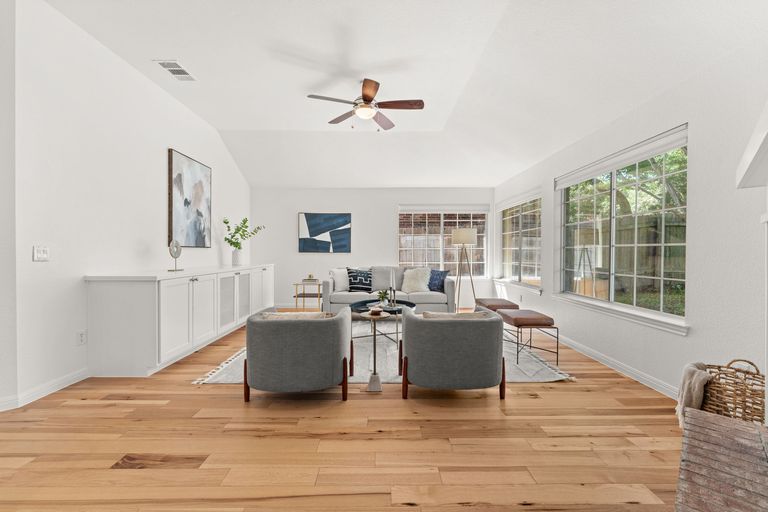 14-web-or-mls-5900-savin-hill-ct-20.jpg