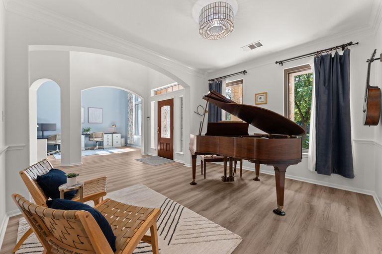 14-web-or-mls-6808-magenta-ln-(7-of-31).jpg