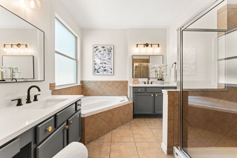 14-web-or-mls-7320-brecourt-manor-way-14-1752786668.jpg