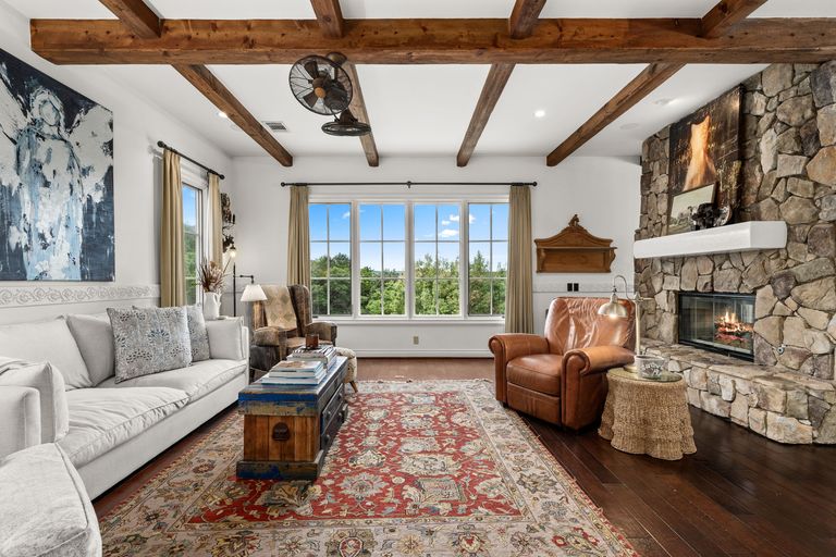 14-web-or-mls-7324-vista-mountain-dr-47.jpg