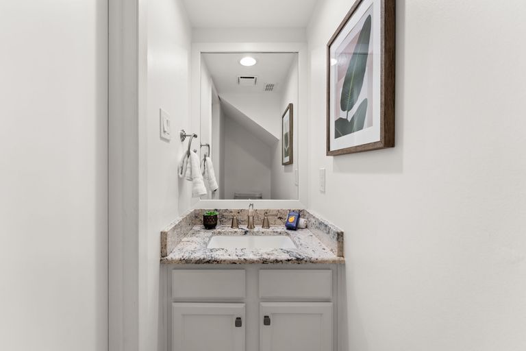 14-web-or-mls-8409-spring-valley-dr-14.jpg