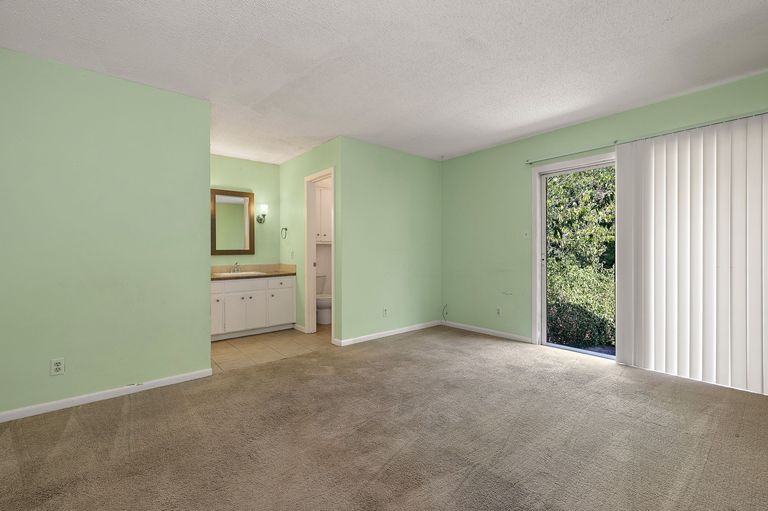 14-web-or-mls-8802-westover-club-dr-kcp-091725---21.jpg