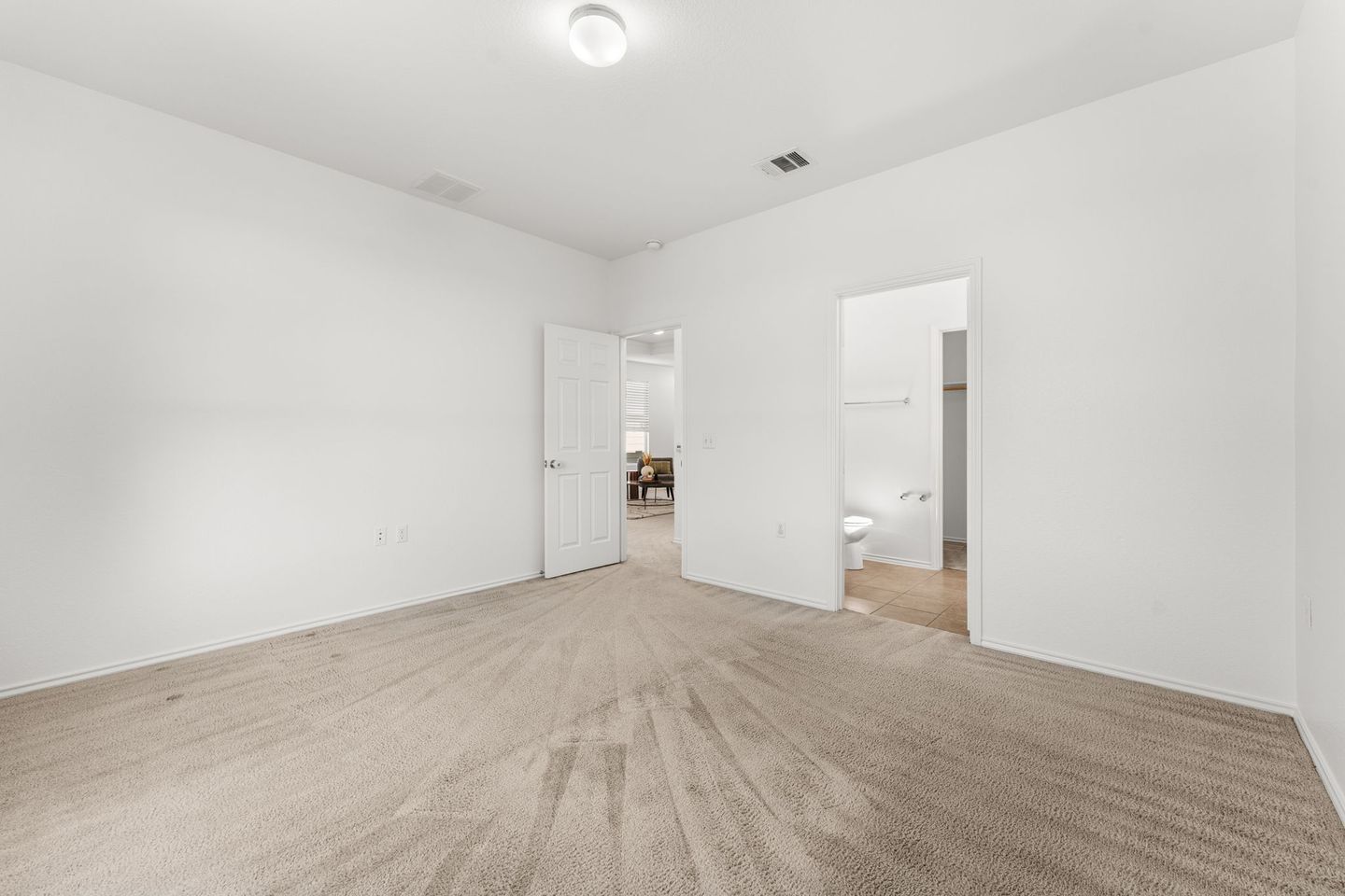 14-web-or-mls-9217-southwick-dr-12-1741818265.jpg