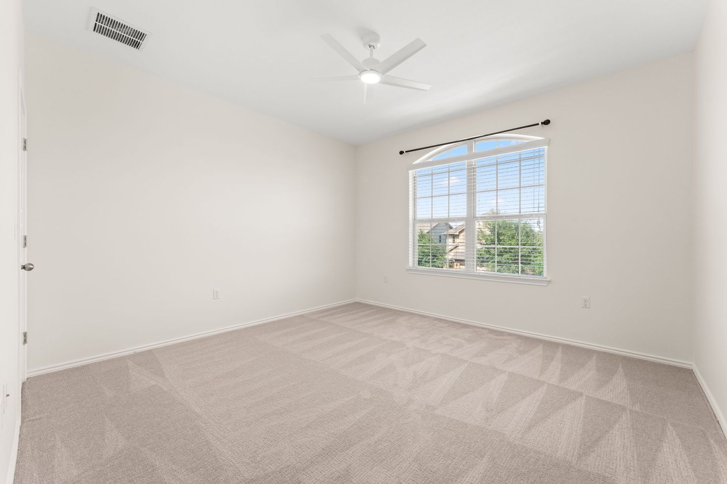 14-web-or-mls-9528-hunter-ln-22-1746648465.jpg