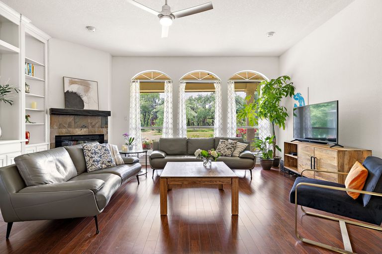 14-web-or-mls-9608-streamside-dr-kcp-061526---140.jpg