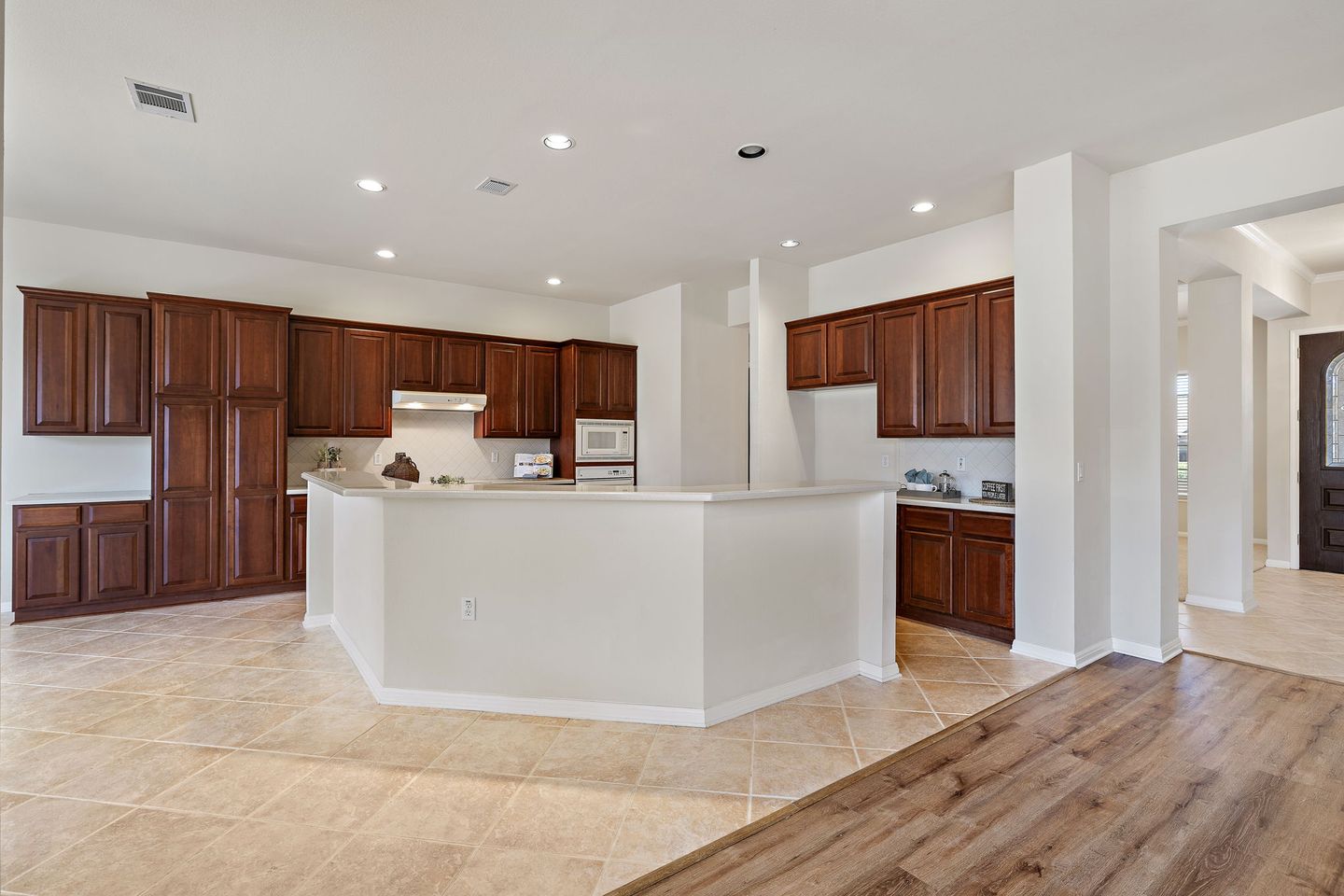 15-web-or-mls-120-durango-trail-kcp-022625---160.jpg