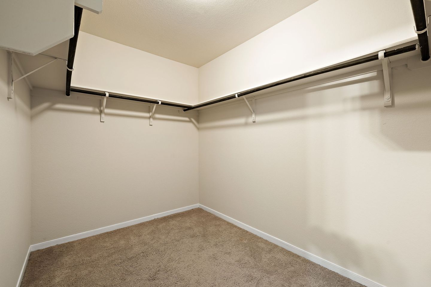 15-web-or-mls-12111-stoneridge-gap-ln-kcp-043026---41.jpg