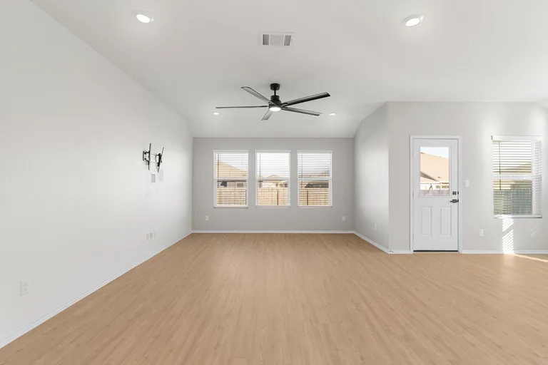 1412 Aquilla Dr, photo 8