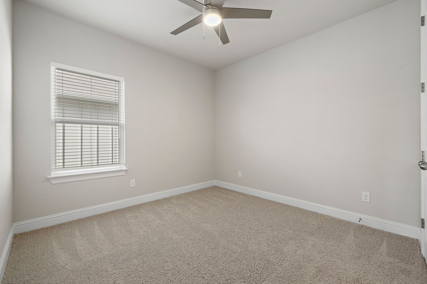 15-web-or-mls-151-catalina-dr-kcp-032525---5.jpg