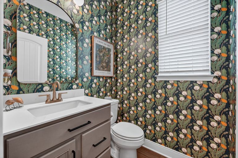 15-web-or-mls-180-kennicott-dr-(1-of-30).jpg