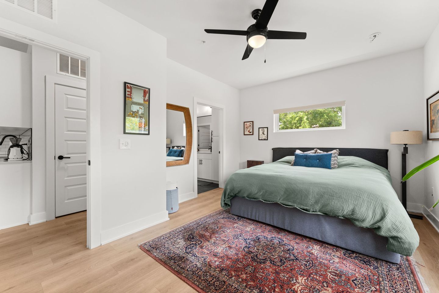 15-web-or-mls-3101-govalle-ave-215-16.jpg