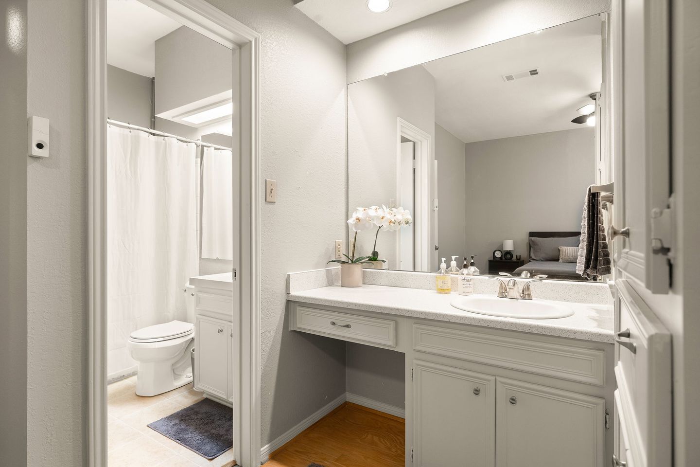 15-web-or-mls-3840-far-w-blvd-221-kcp-032725---13.jpg