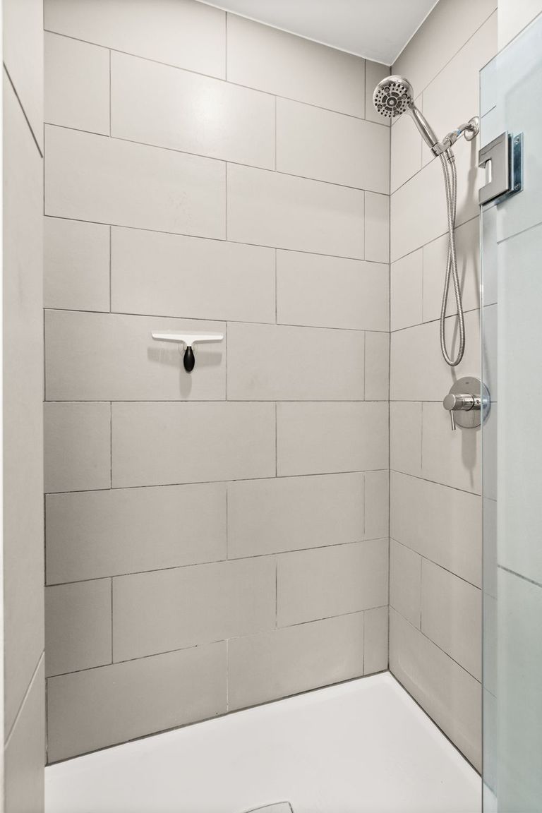 15-web-or-mls-4361-s-congress-ave-237-(9-of-31).jpg
