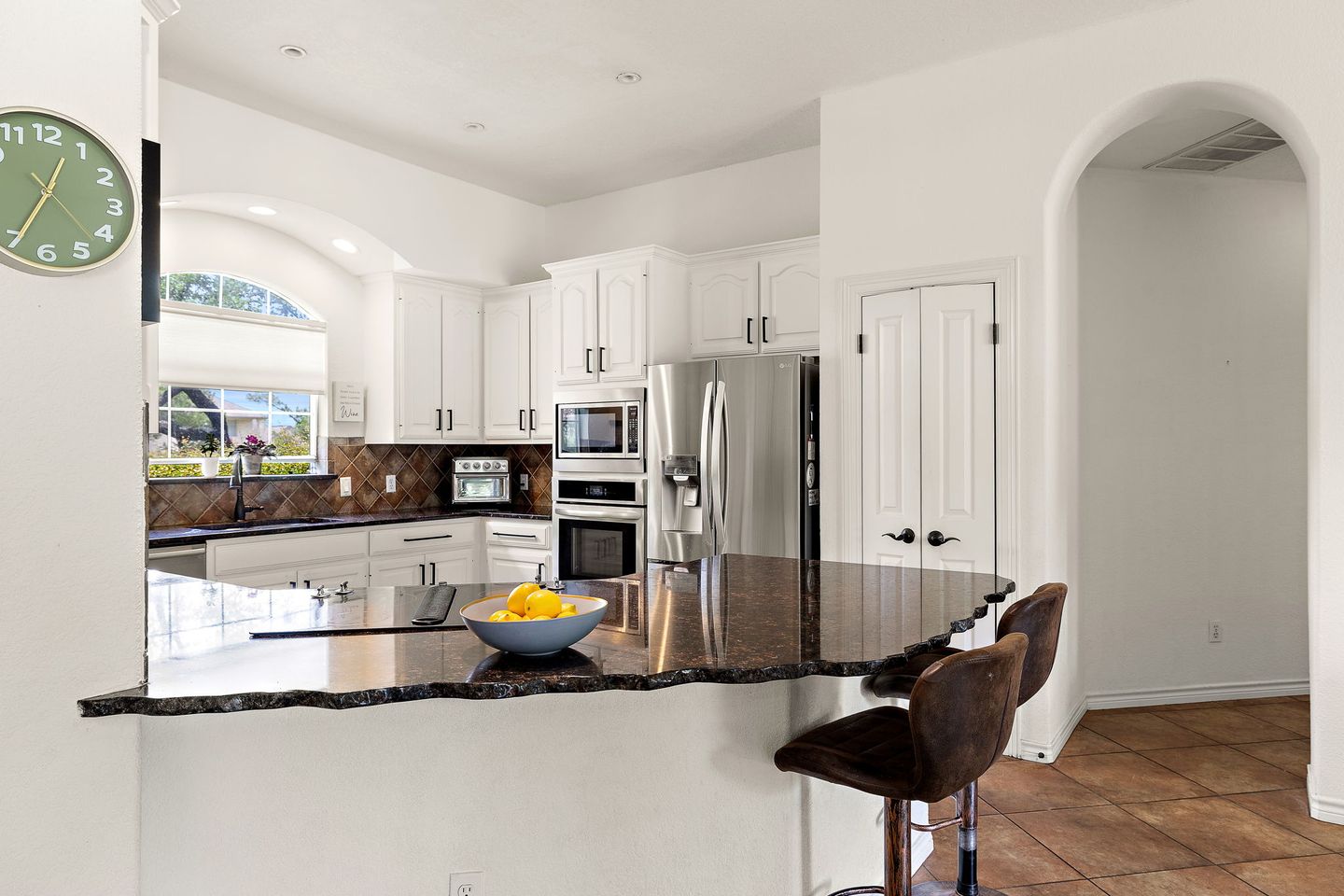 15-web-or-mls-9608-streamside-dr-kcp-061526---145.jpg