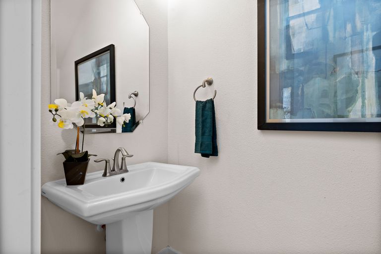 16-web-or-mls-1305-sarah-christine-ln-kcp-062124---123.jpg