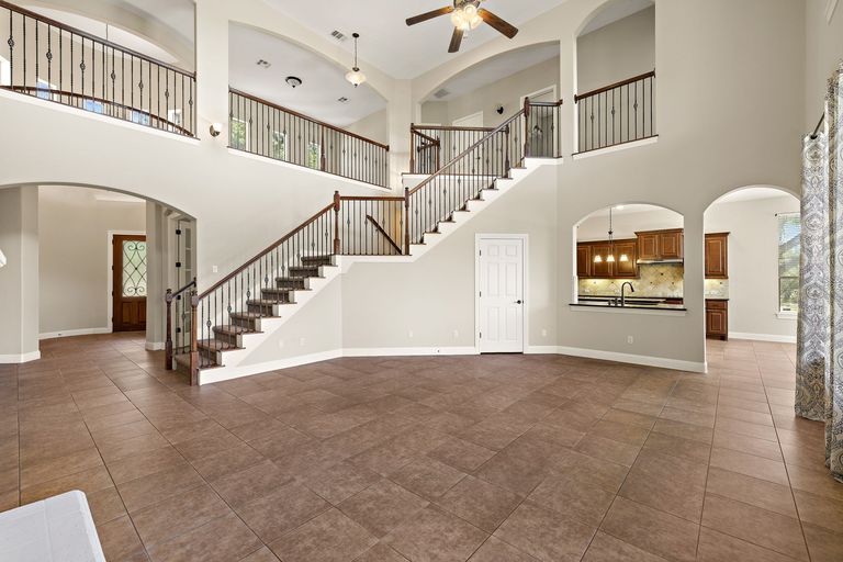 16-web-or-mls-1344-flint-rock-loop-kcp-042125---119.jpg