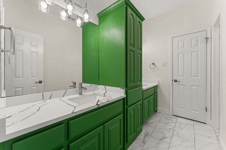 16-web-or-mls-13510-copper-hills-dr-4.jpg