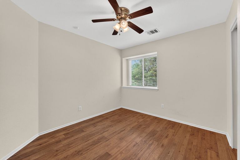 16-web-or-mls-2402-keepsake-dr13.jpg