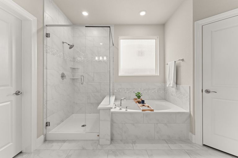 16-web-or-mls-250-eagle-mountain-trl-15.jpg