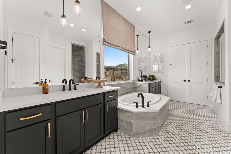 16-web-or-mls-278-milam-crk-dr-(18-of-35).jpg