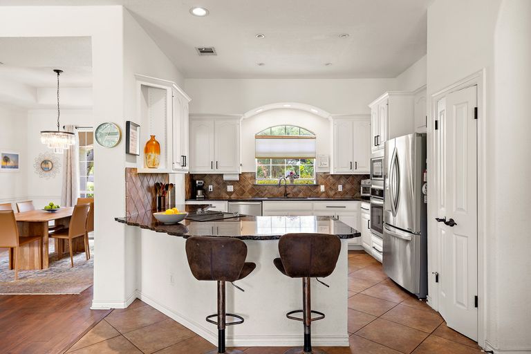 16-web-or-mls-9608-streamside-dr-kcp-061526---152.jpg