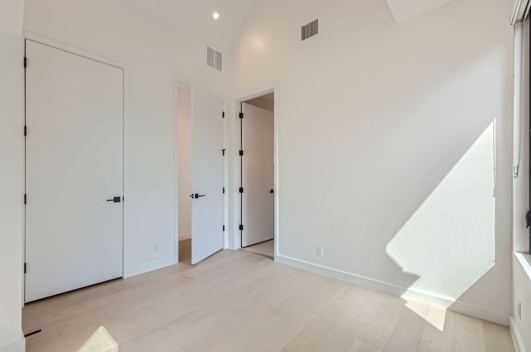 1610-hether-st---web-quality---017---18-2nd-floor-bedroom.jpg
