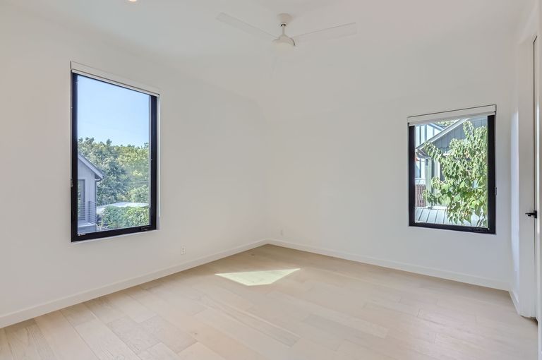 1610-hether-st---web-quality---020---21-2nd-floor-bedroom.jpg
